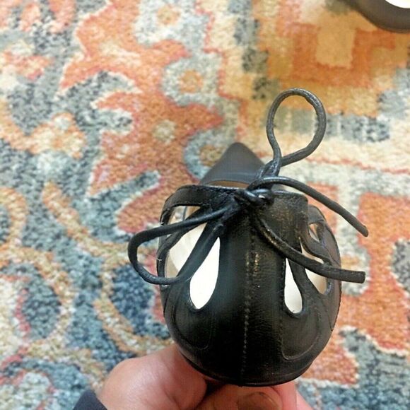 JIMMY CHOO Y2K Black Leather Bow Butterfly Cutouts Heels Pumps Shoes 37.5/7 - Picture 10 of 14